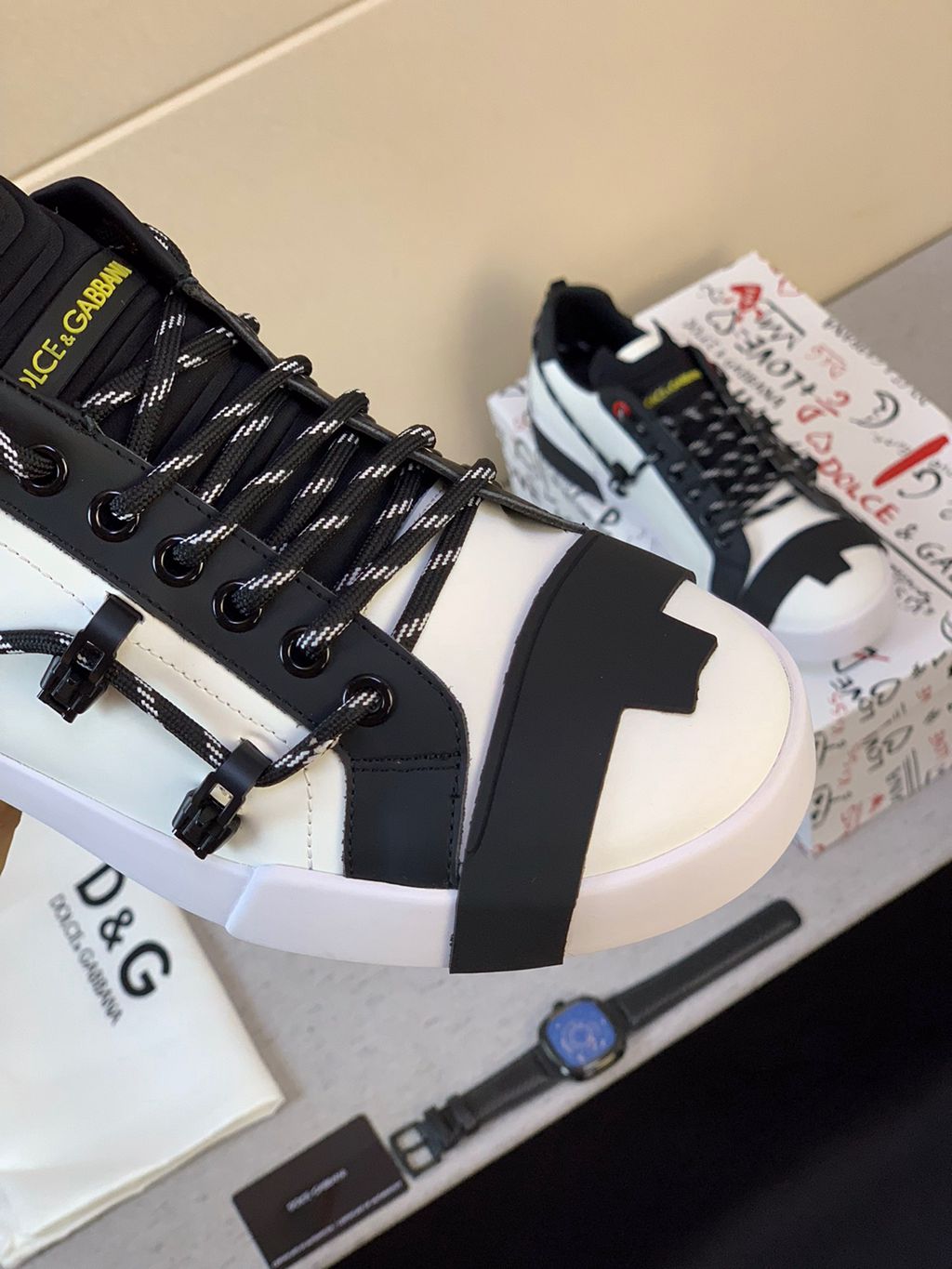 D*G sneaker